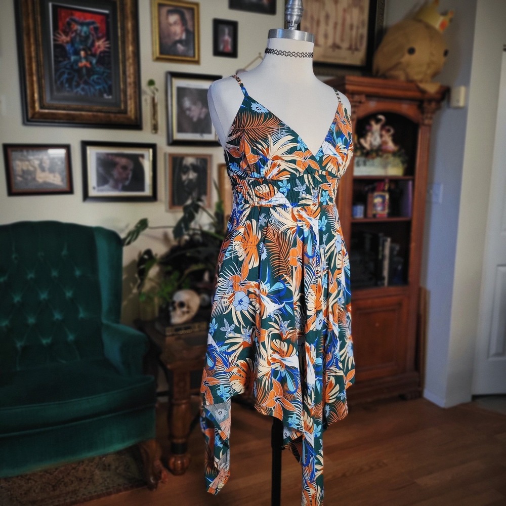Sundress Tropical Floral Handkerchief Hem‎ Smocked Back Summer Beach Party Small